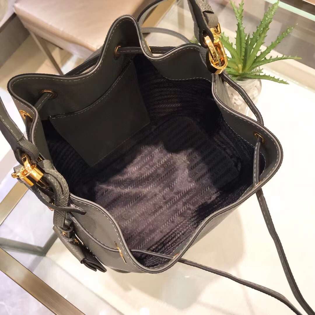 PRD Bucket Bag 2 Color 's  22 cm