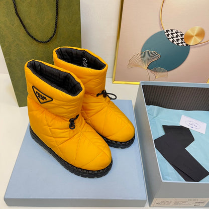 PRD Pillo w Ugg  Boots  4 color 's