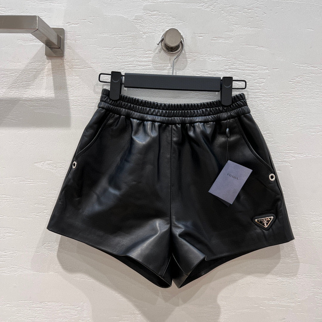 PRD Shorts Woman Leather