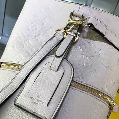 LU Bag Melie Beige
