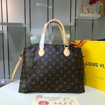 LU Bag Rivoli Mono