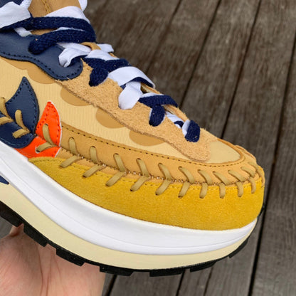 N*KE  Sneakers Sacai J P Gaultier   46 Yellow
