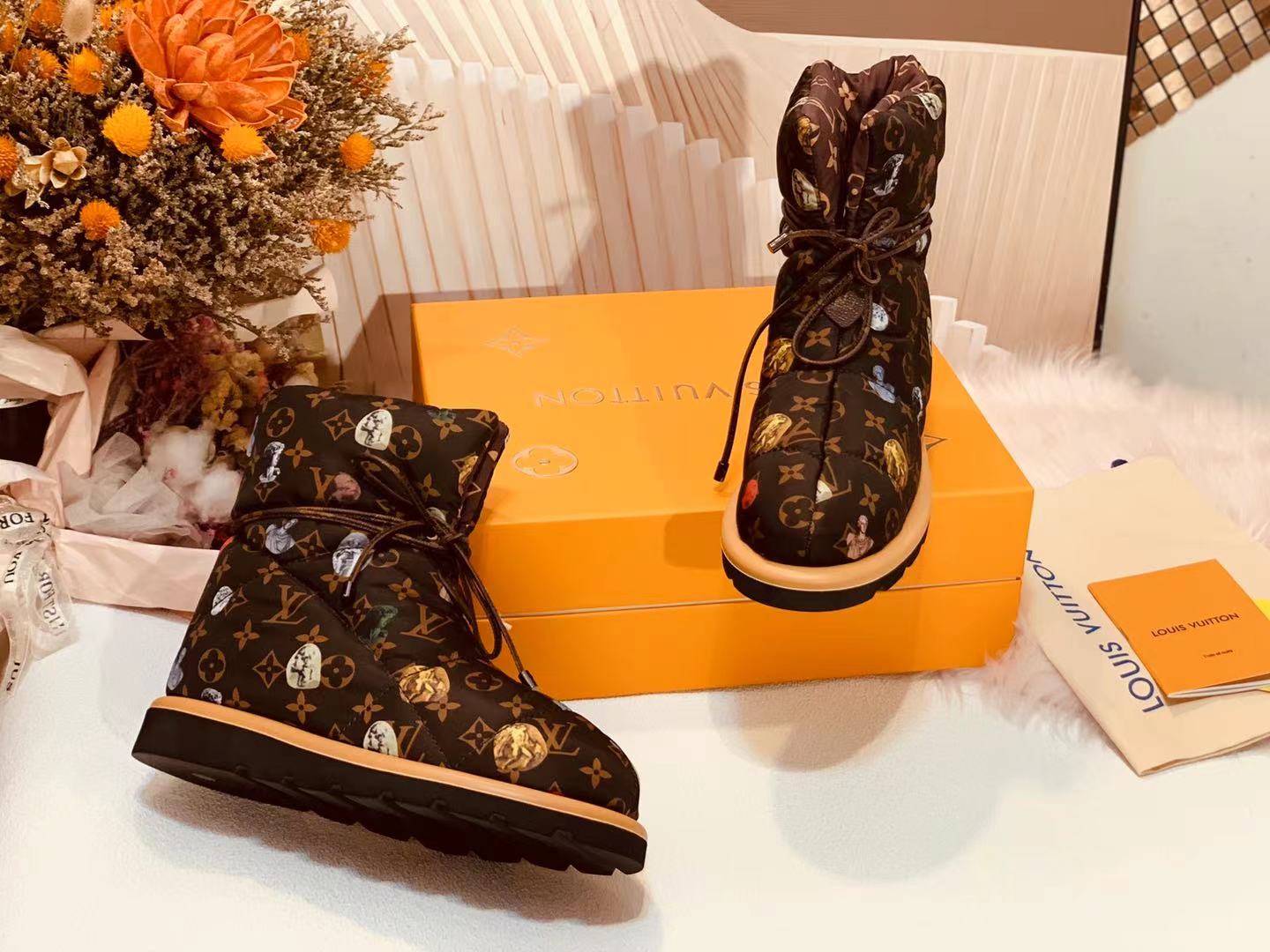 LU UGG Boots Pillo w 2 Color 's