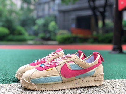 N*KE  Dunk Cortez Sneakers