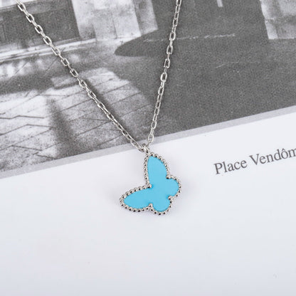VAN C & A  Necklace pendant