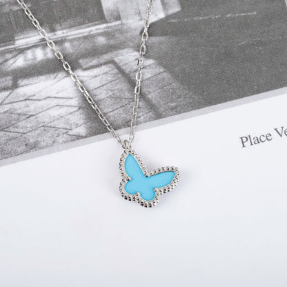 VAN C & A  Necklace pendant