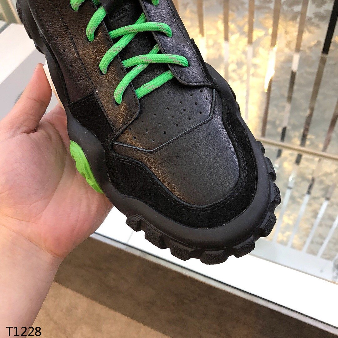 VRC Sneakers Black Green