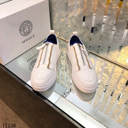 VRC Sneakers White Medusa