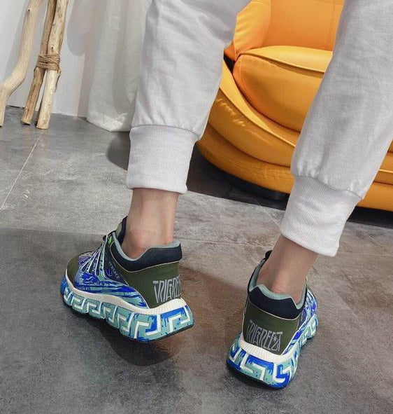 VRC Sneakers Blue Chain
