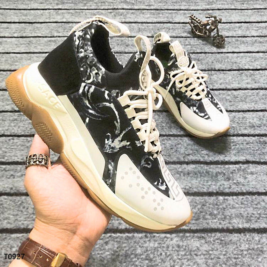 VRC Sneakers  Black