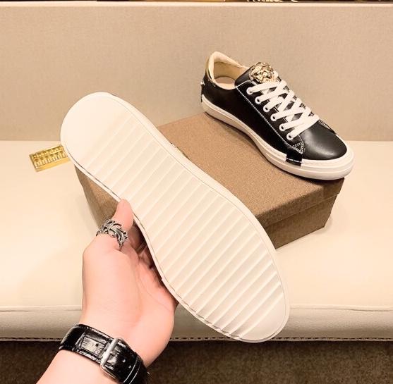 VRC Sneakers