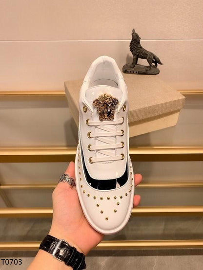 VRC  Sneakers White