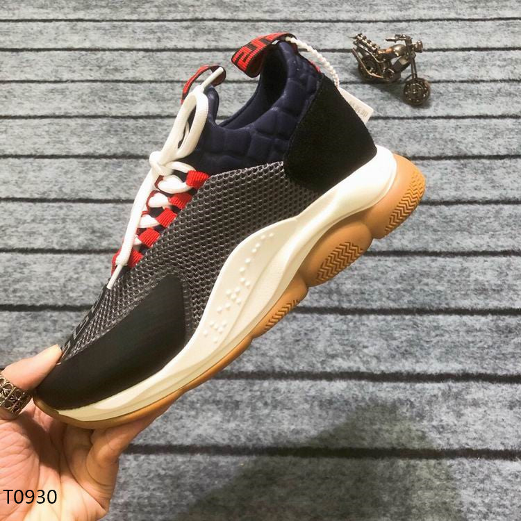 VRC Sneakers