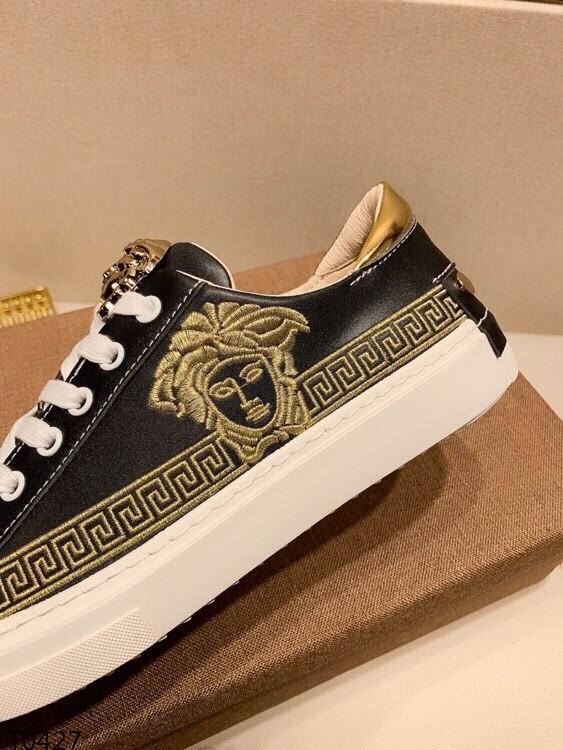 VRC Sneakers