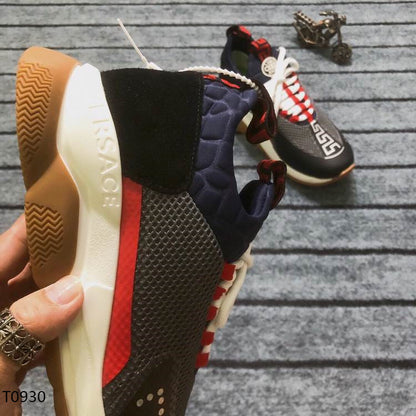 VRC Sneakers