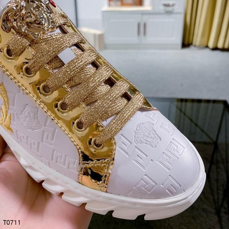 VRC  Sneakers