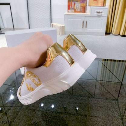 VRC  Sneakers