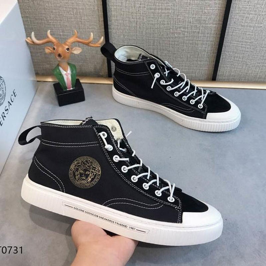 VRC Sneakers Black