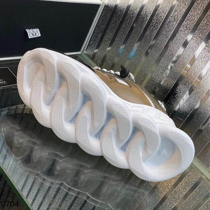 VRC  Sneakers Chain