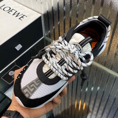 VRC  Sneakers Chain