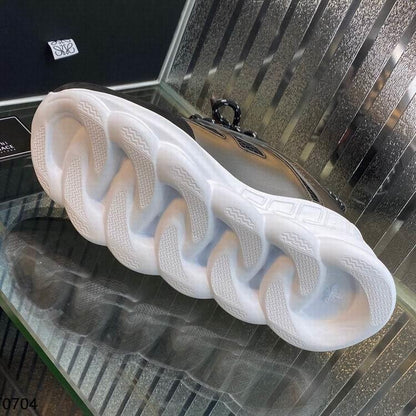 VRC Sneakers Chain