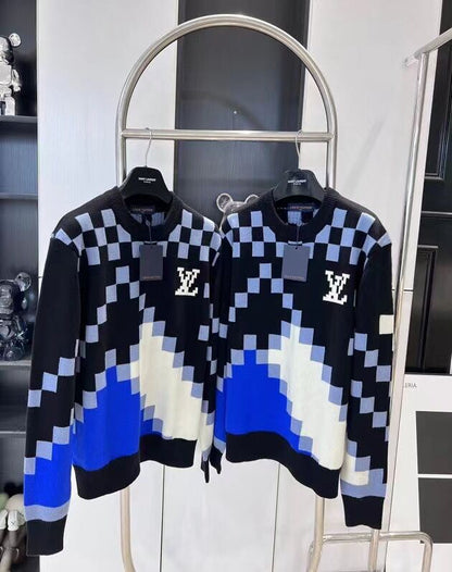 LU Sweater Pixel