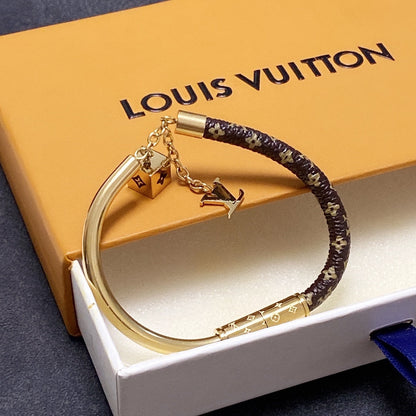 LU  Bracelet