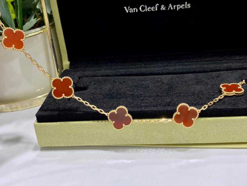 VAN  C & A Bracelet