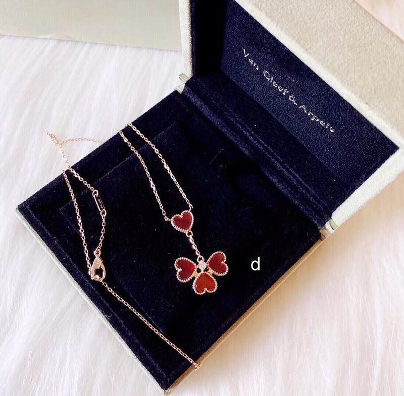 VAN C & A Necklace 2