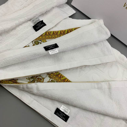 VRC Towel Set