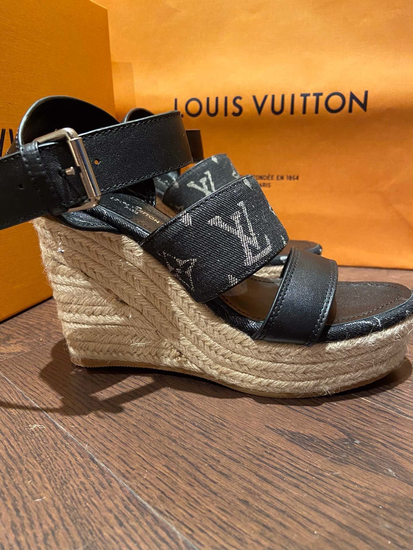 lv