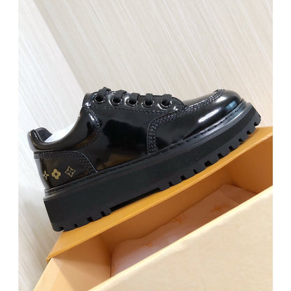LU Shoes Black