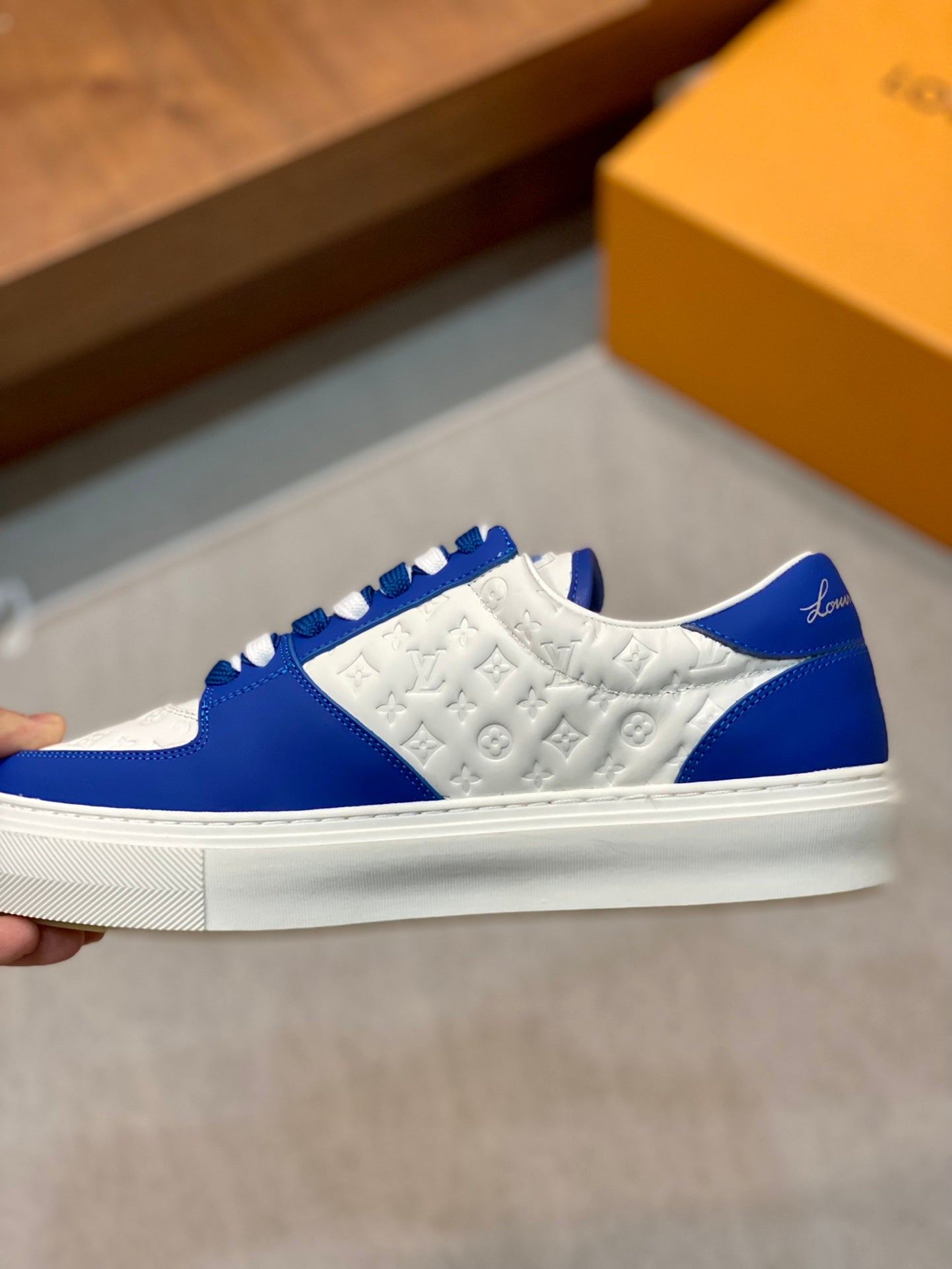 LU Sneakers Runner 2 Color 's