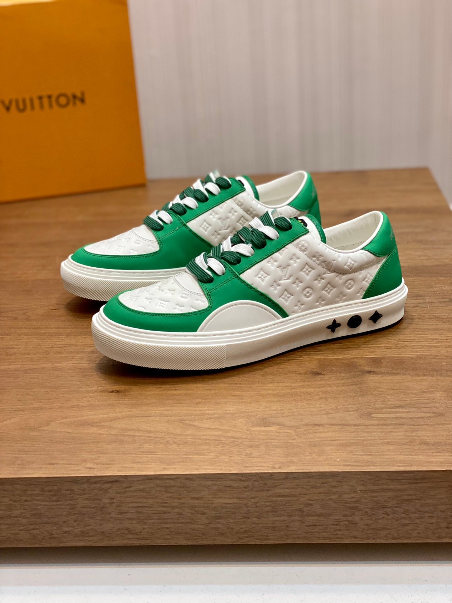 LU Sneakers Runner 2 Color 's