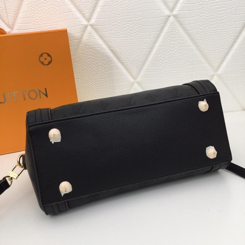 LU Bag Mono Black