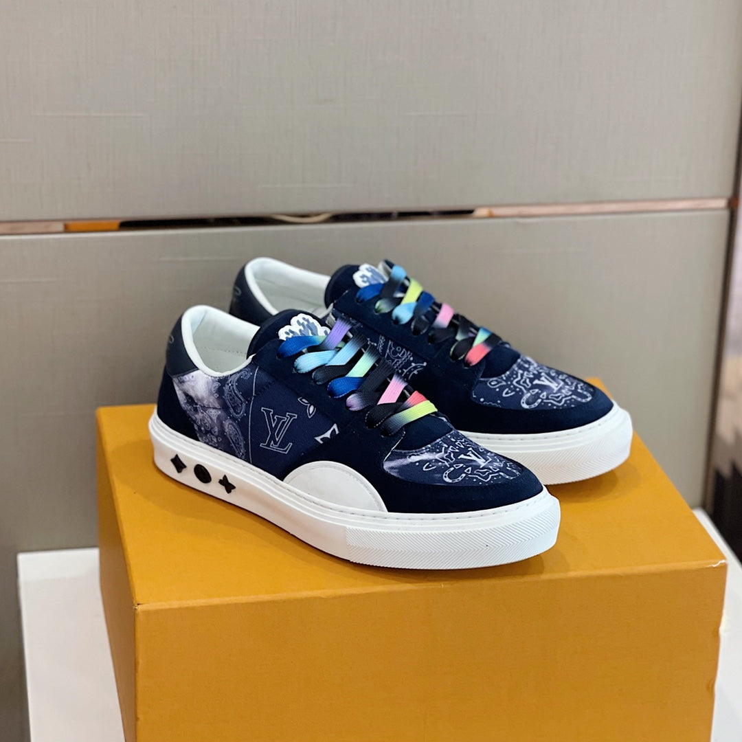 LU Sneakers