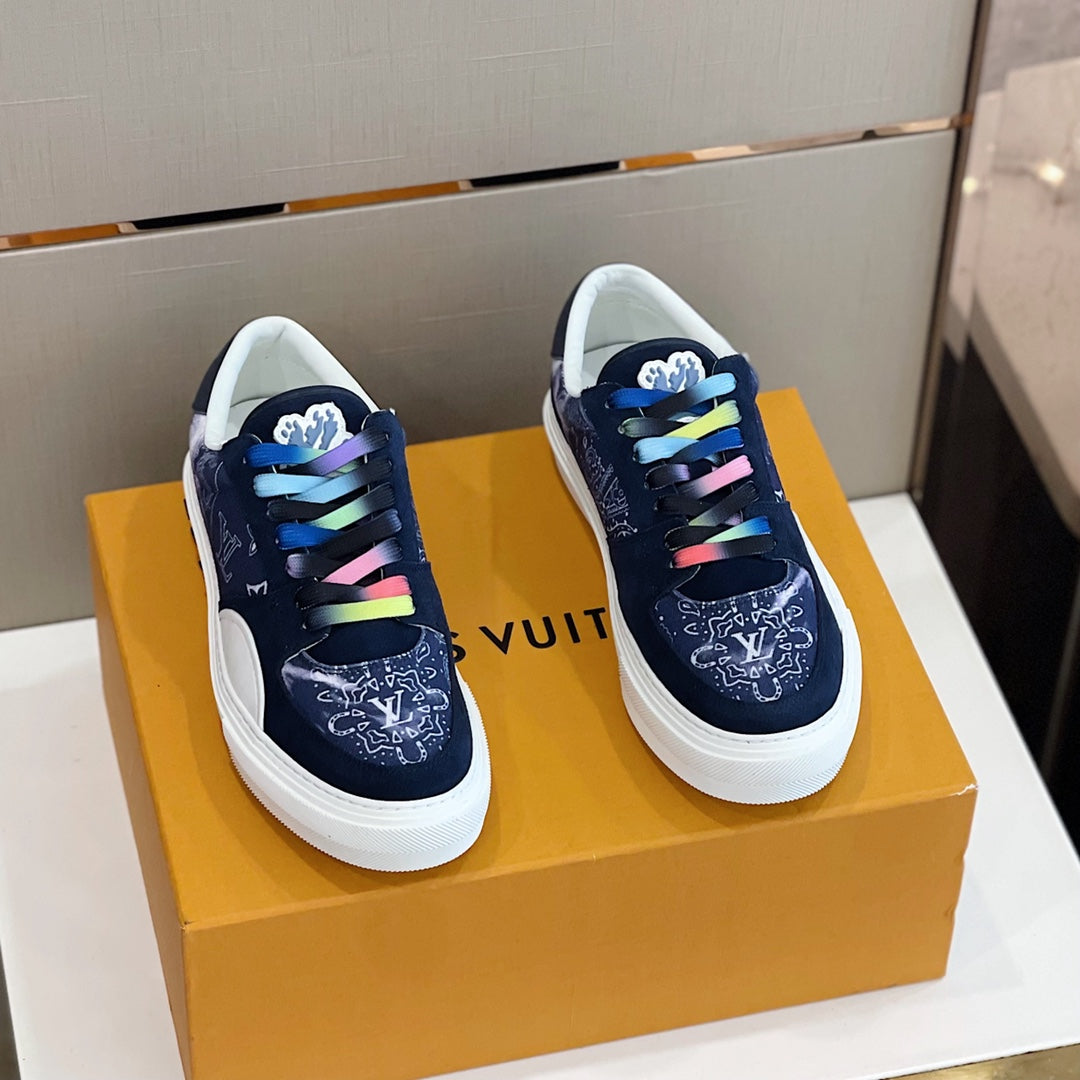 LU Sneakers