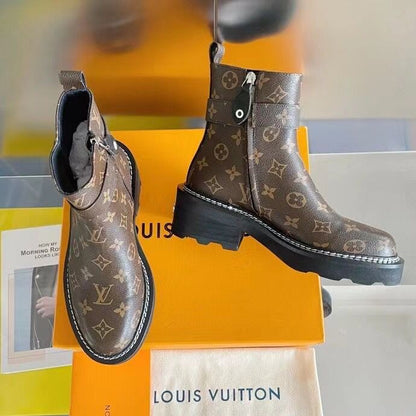 LU Boots Med