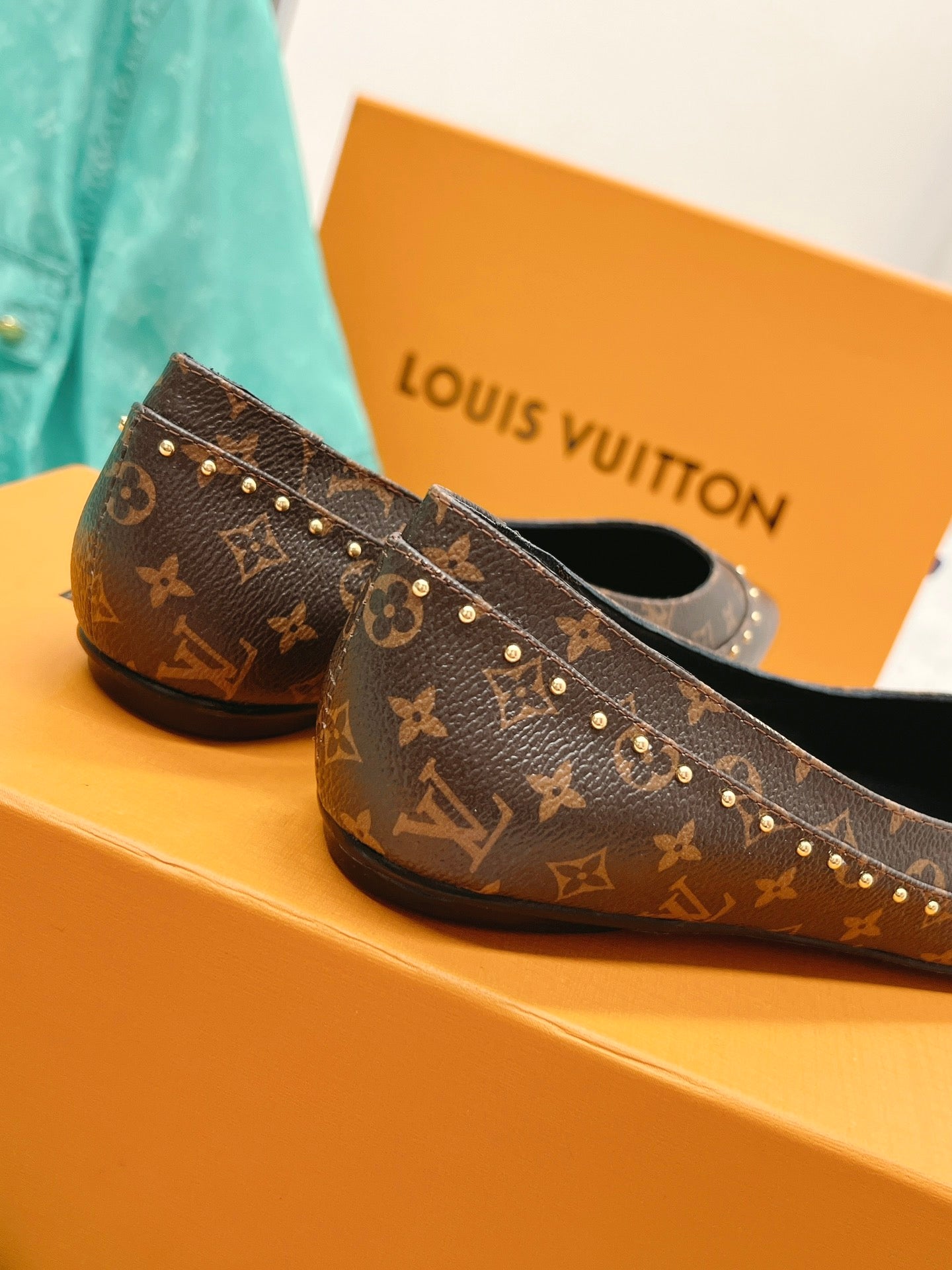 LU Shoes  Flat Monogram