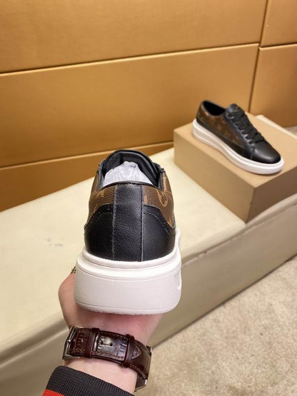 LU Sneakers Run Away