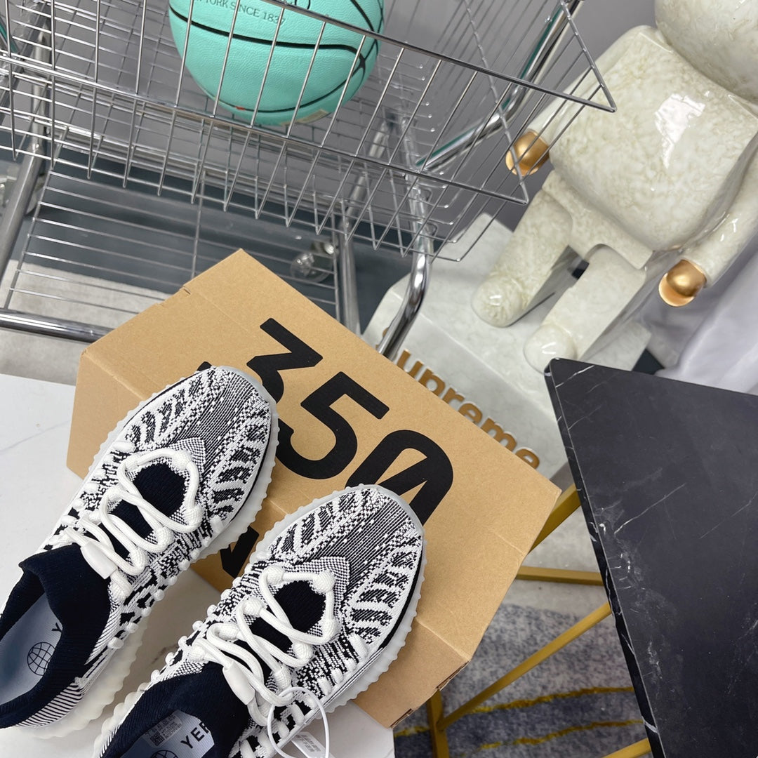 Yezy 350 Sneakers 2 Color 's V2 CMPCT 46