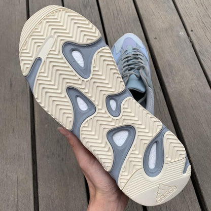 yeezy 700