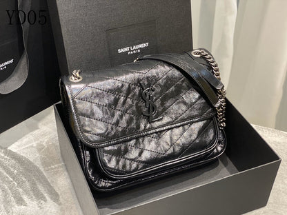 Y L Bag  28 Cm Black