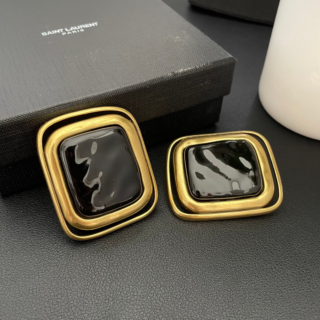 Y L  Earrings