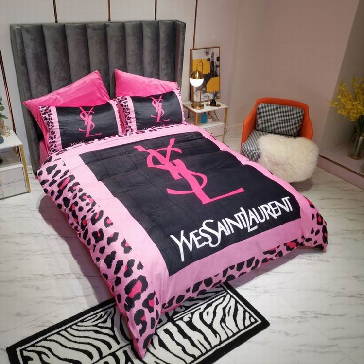 Y L Bedding Set