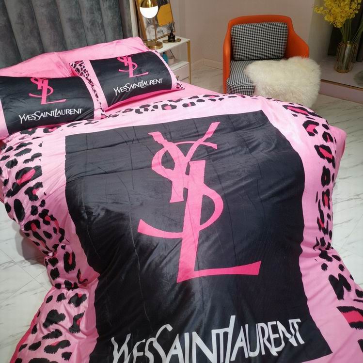 Y L Bedding Set