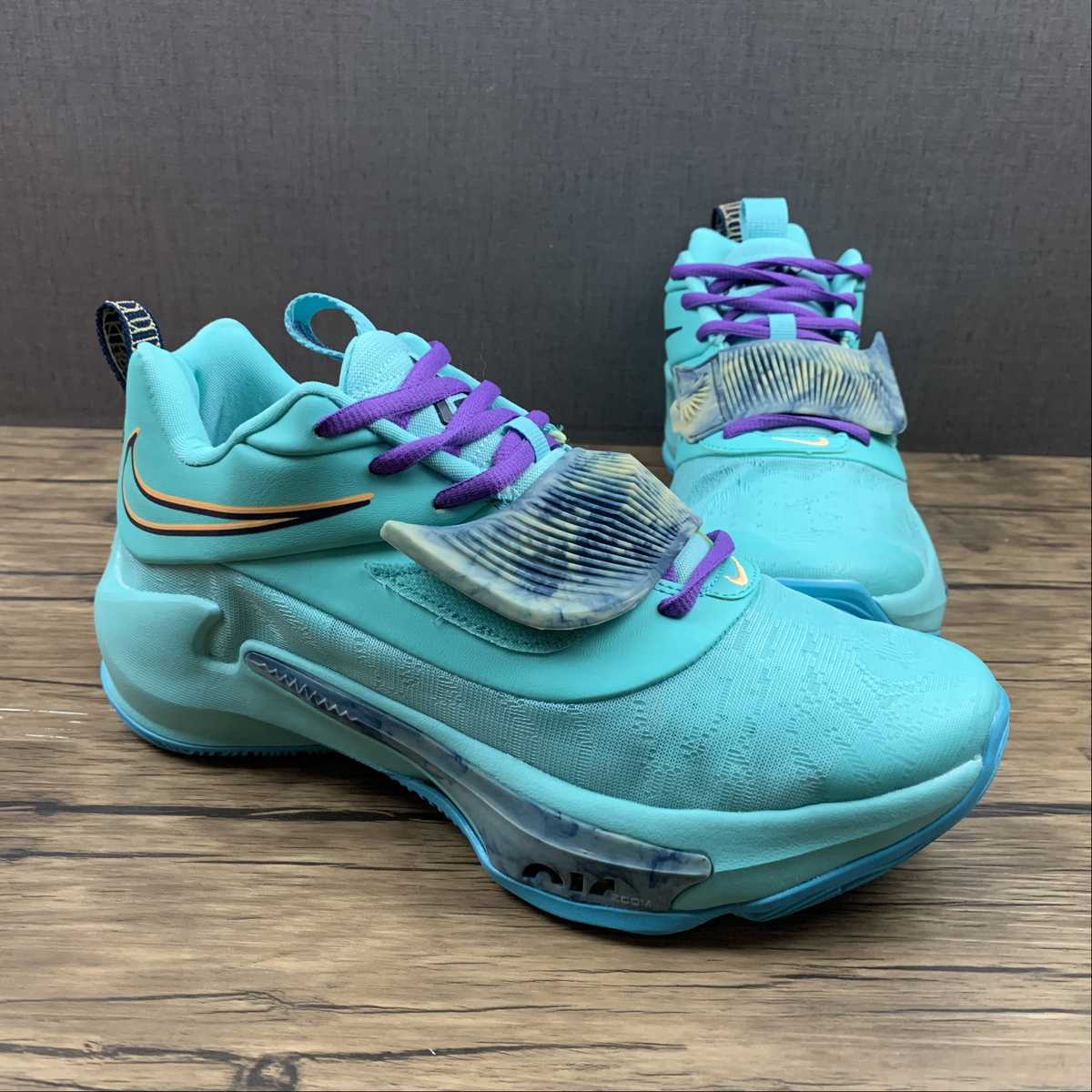 N*KE  Zoom FREAK 3.0 Sneakers 46