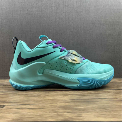 N*KE  Zoom FREAK 3.0 Sneakers 46