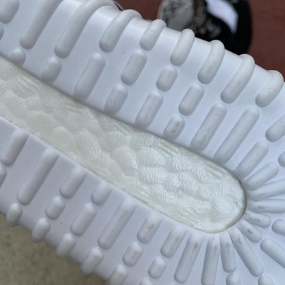 Yezy Boost 750