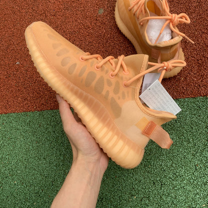 YEZY 350 Boost 350 V2 MONO CLAY